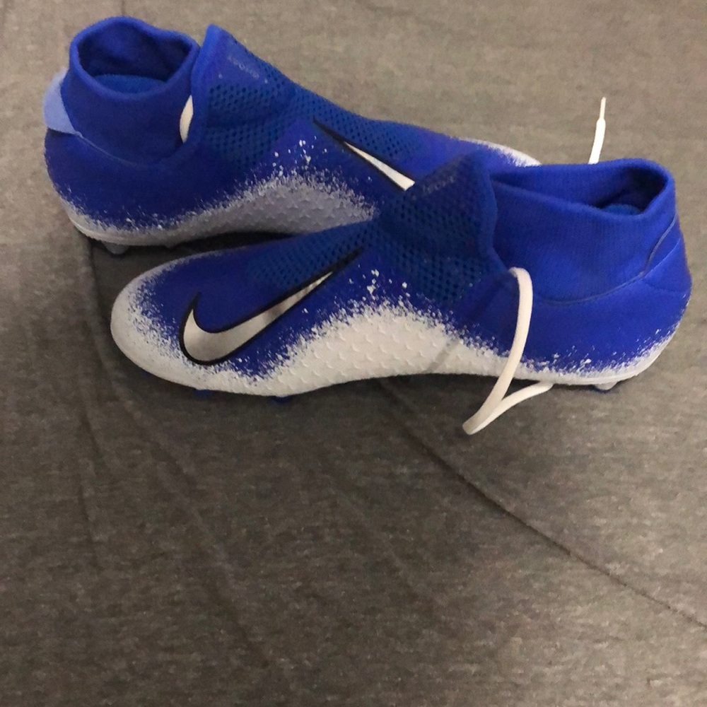 Brand new nike cleats